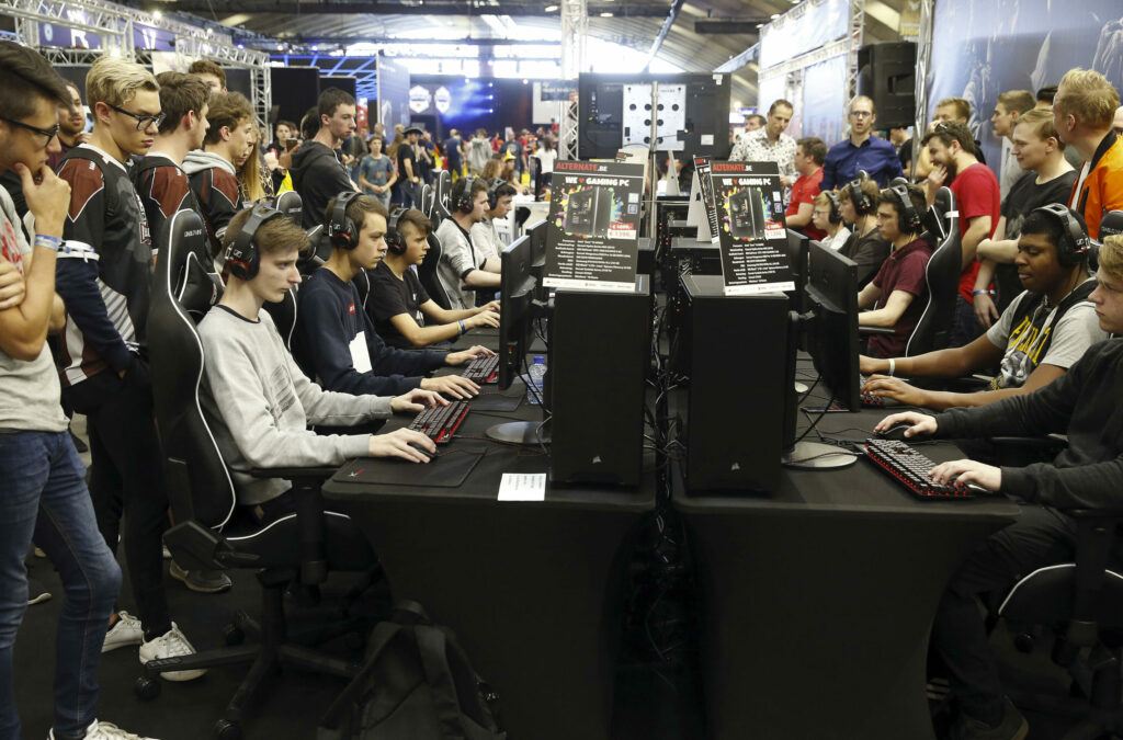 Betus by  Moncerazko  — A Space Without Border